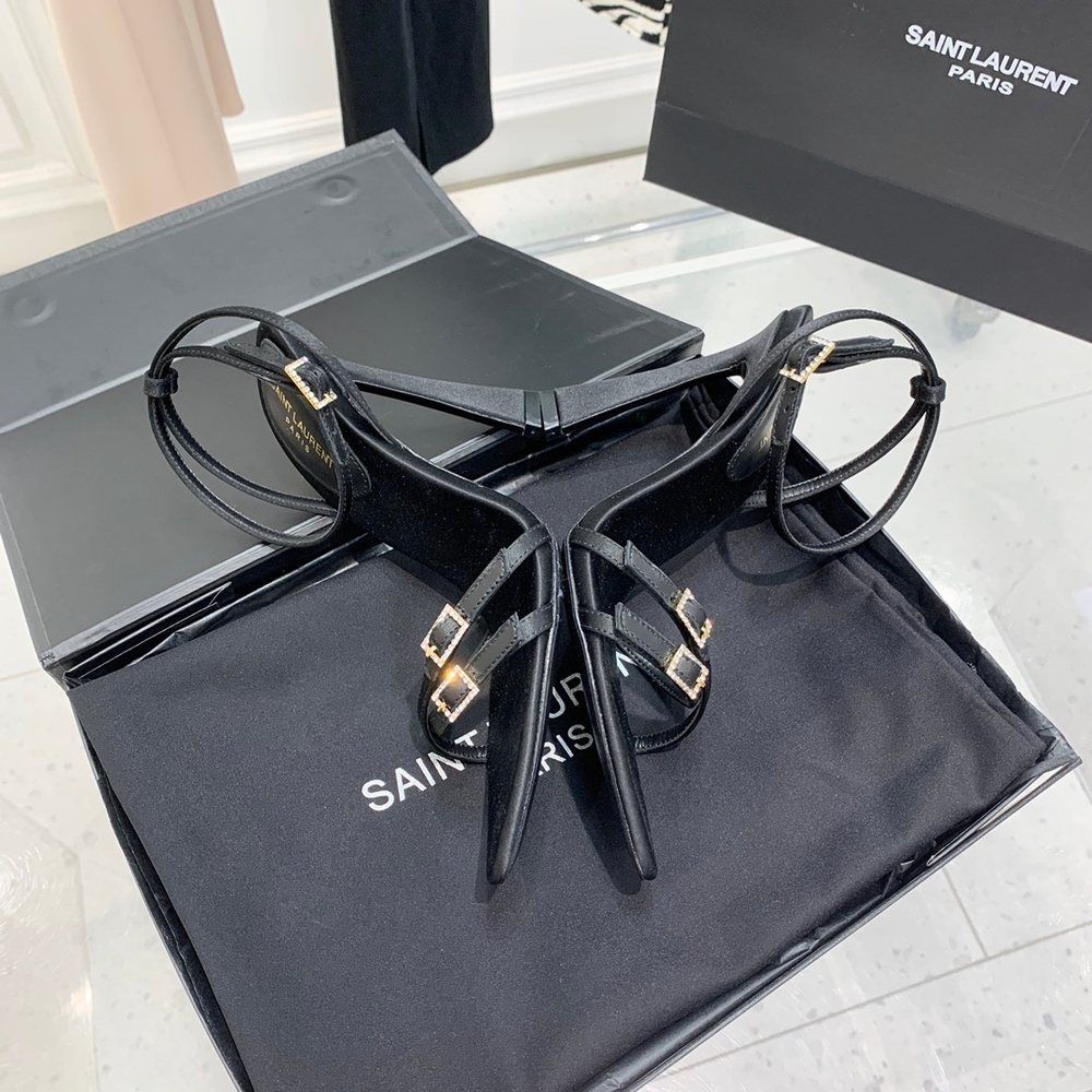 Saint Laurent Pumps