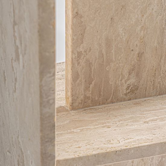 Приставной столик Thiennes 36370 из травертина