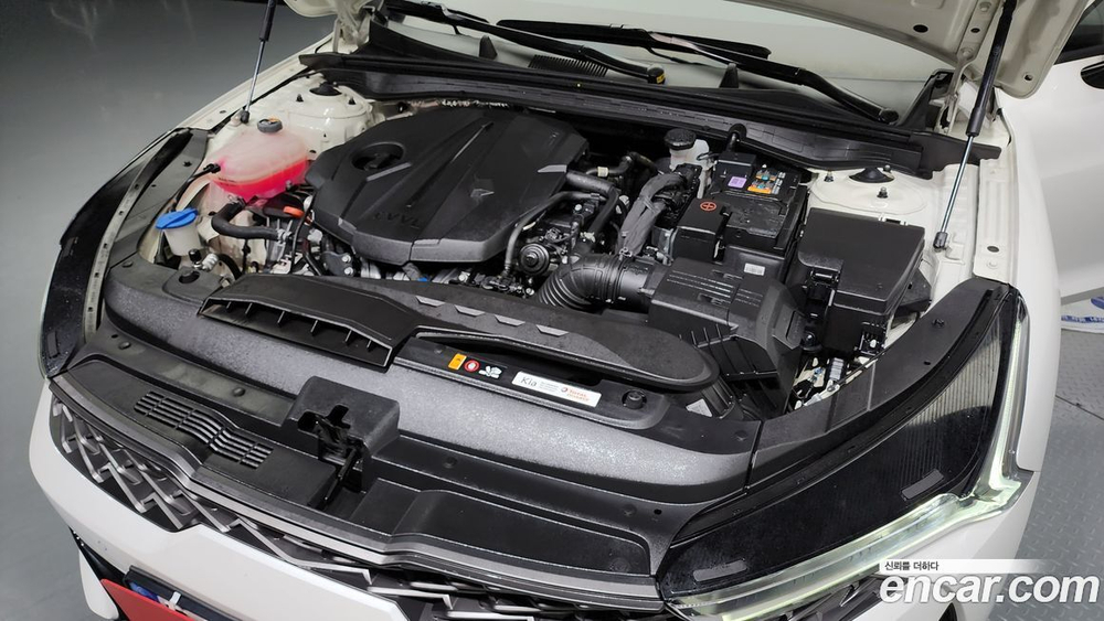 Kia K5 (Optima) 3 Generation 2.0 (08.2022)