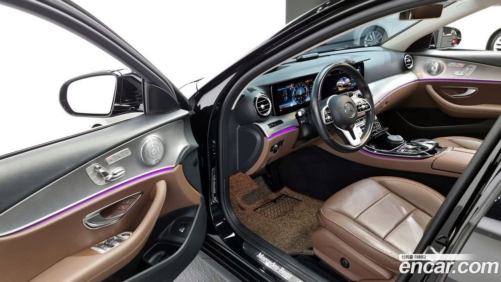 Mercedes-Benz E-Class W213 E300 4MATIC AMG Line (06.2020)