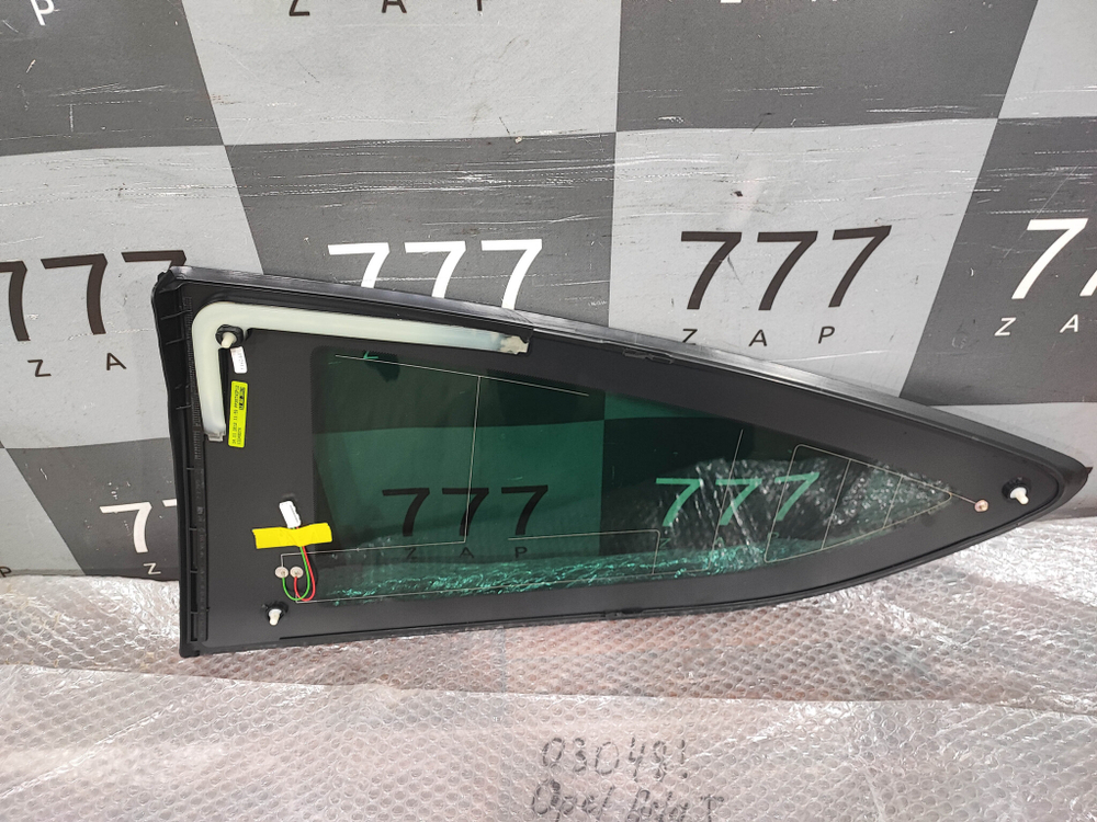 Стекло багажника правое Opel Astra J GTC Новое Оригинал 13349374