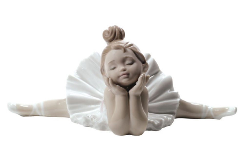 Фигурка 10х22х12см NAO Готова к своему дебюту