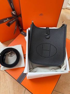 Сумка Hermes Evelyne 16 Black (Noir) Palladium Hardware