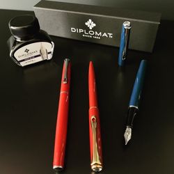 Шариковая ручка Diplomat Traveller dark красная (D40709040) 4