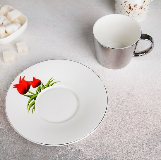 Чайная пара «Зазеркалье. Тюльпан», чашка 200 мл, блюдце 17 см
