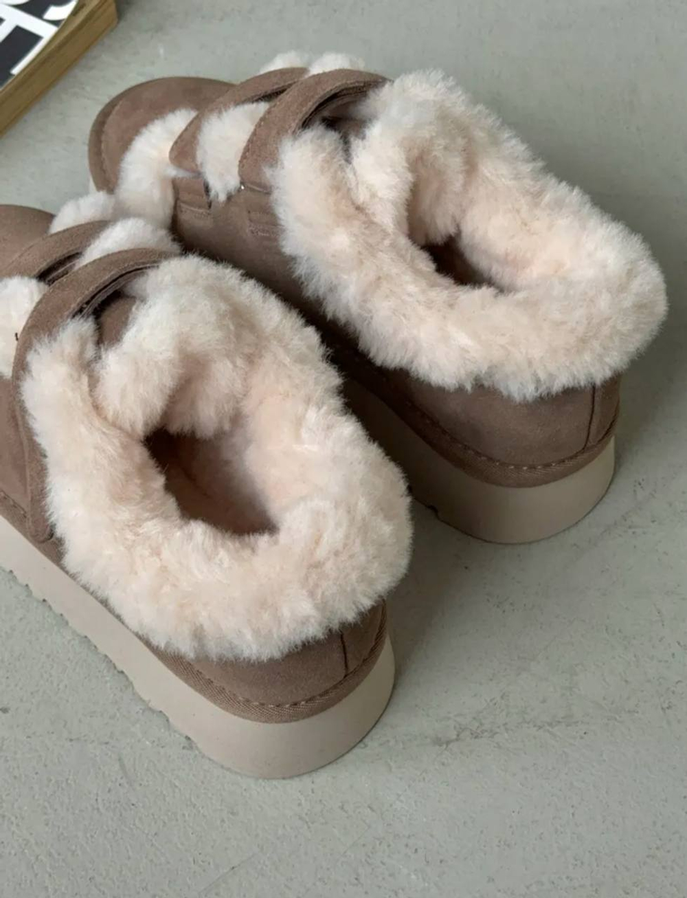 Короткие угги из натуральной замши