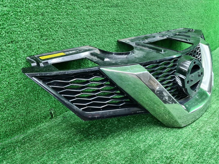 Решетка радиатора Nissan X-Trail t32 (2013-2019)