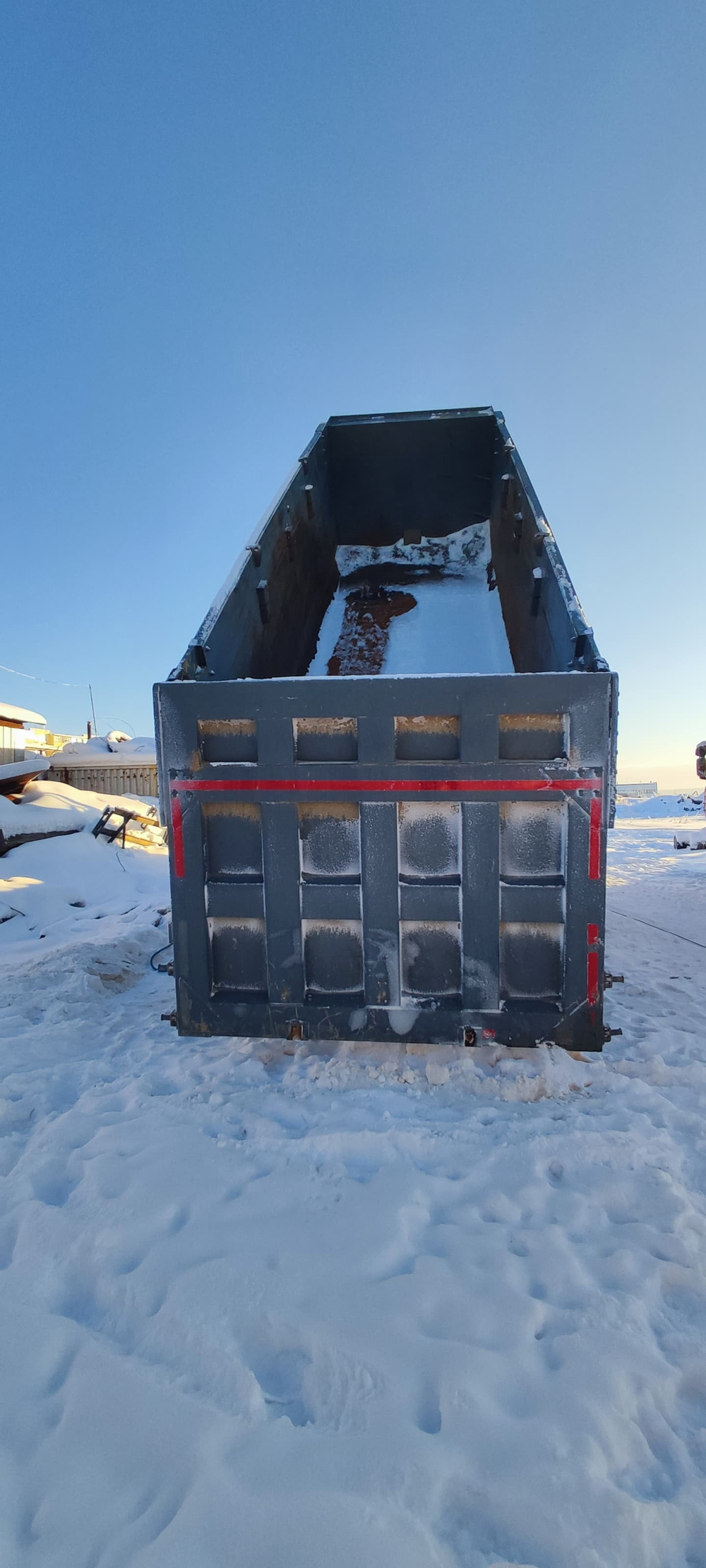 HONGYAN 908 8x4 Самосвал CQ3406HV39 (Дизельный, 8,7 л, 387 л.с., МТ)