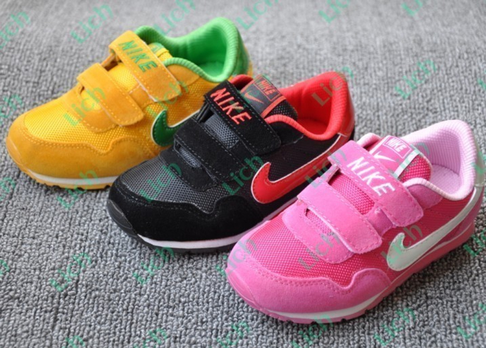 Кроссовки детские из комбинированных материалов на липучках