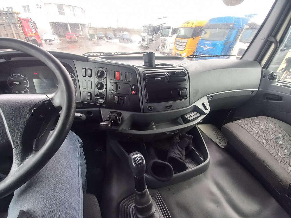 КамАЗ М1840 4x2 Седельный тягач 5490-S5 (Дизельный, 12,0 л, 401 л.с., МТ)