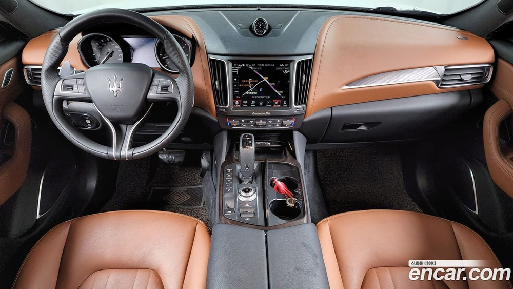 Maserati Levante 3.0 Дизель AWD (08.2019)