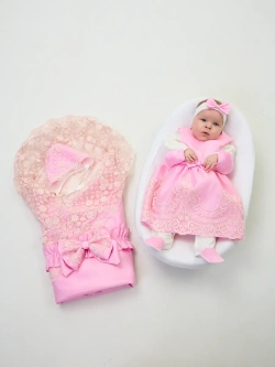 Конверт на выписку новорожденного