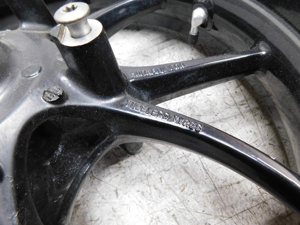 колесо переднее Triumph Speed Triple SMTTE5865R