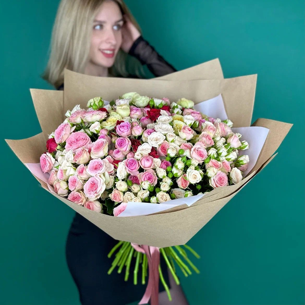 кустовые розы купить онлайн в Москве недорого