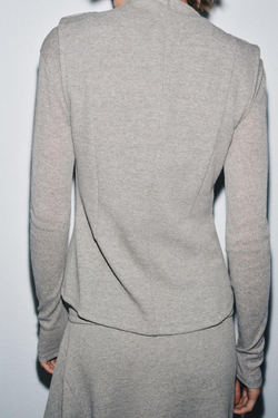 ZARA ТОП С ДВОЙНЫМИ ДЛИННЫМИ РУКАВАМИ, РЫЖЕВАТО-КОРИЧНЕВЫЙ