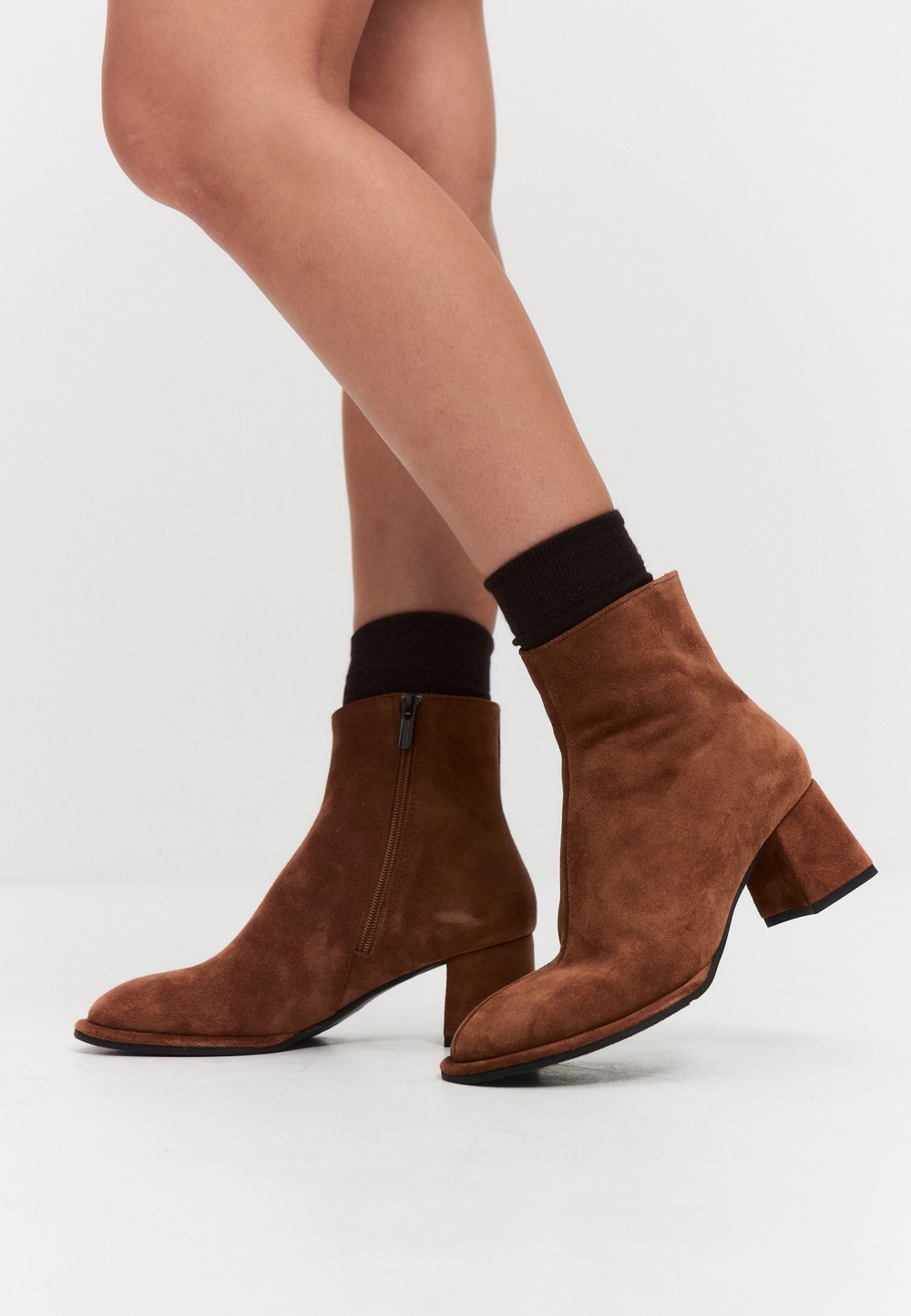 Ботильоны // Inga // Coffee // Suede