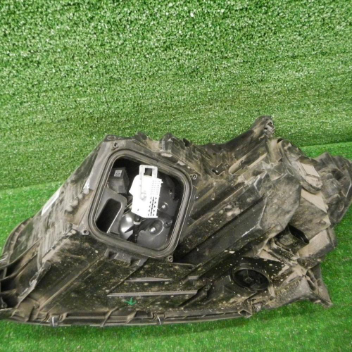 Фара правая Mercedes M W166 (2011-2015) ксенон