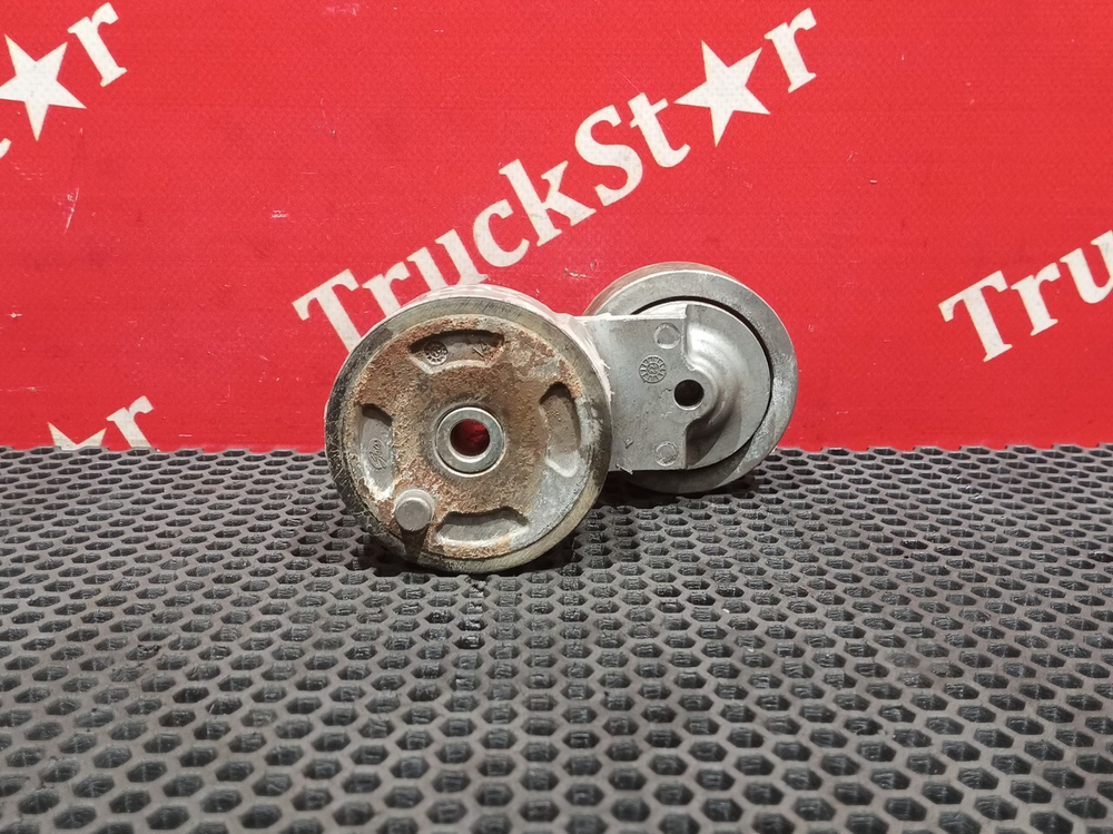 Ролик-натяжитель ремня генератора 2023г