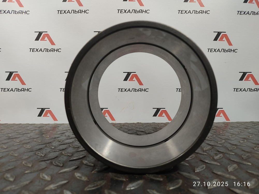 Втулка 426-70-11820