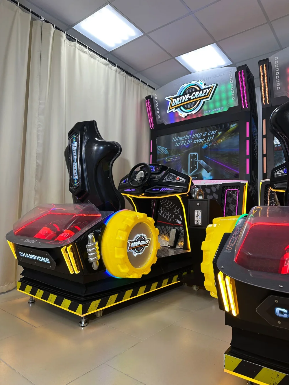 Гоночный видео симулятор «Безумная гонка»