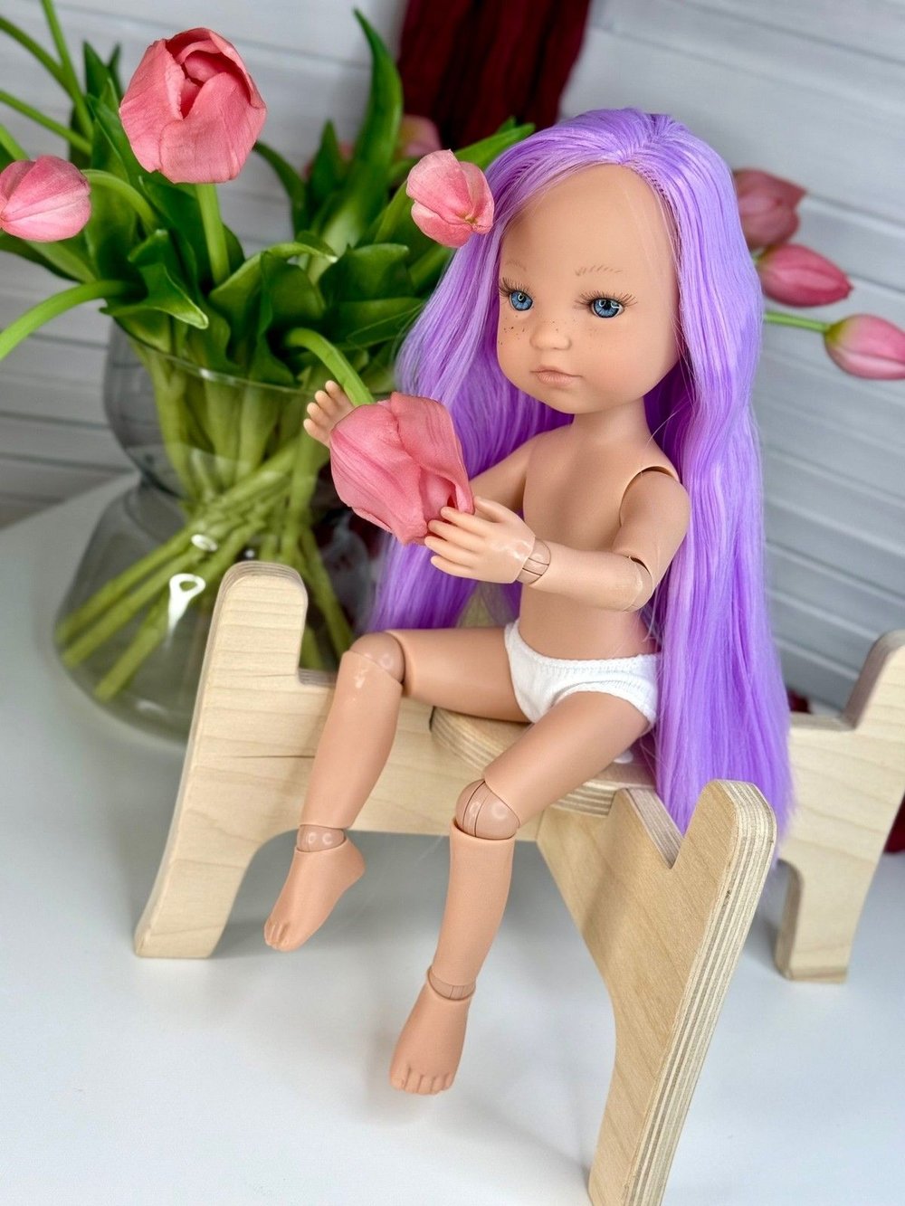 Кукла BERJUAN виниловая шарнирная 35см Greta (4820A11)