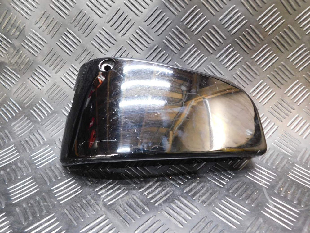 Пластик боковой правый Kawasaki Vulcan 1500 Classic Tourer VNT50G 36001-1562 050861