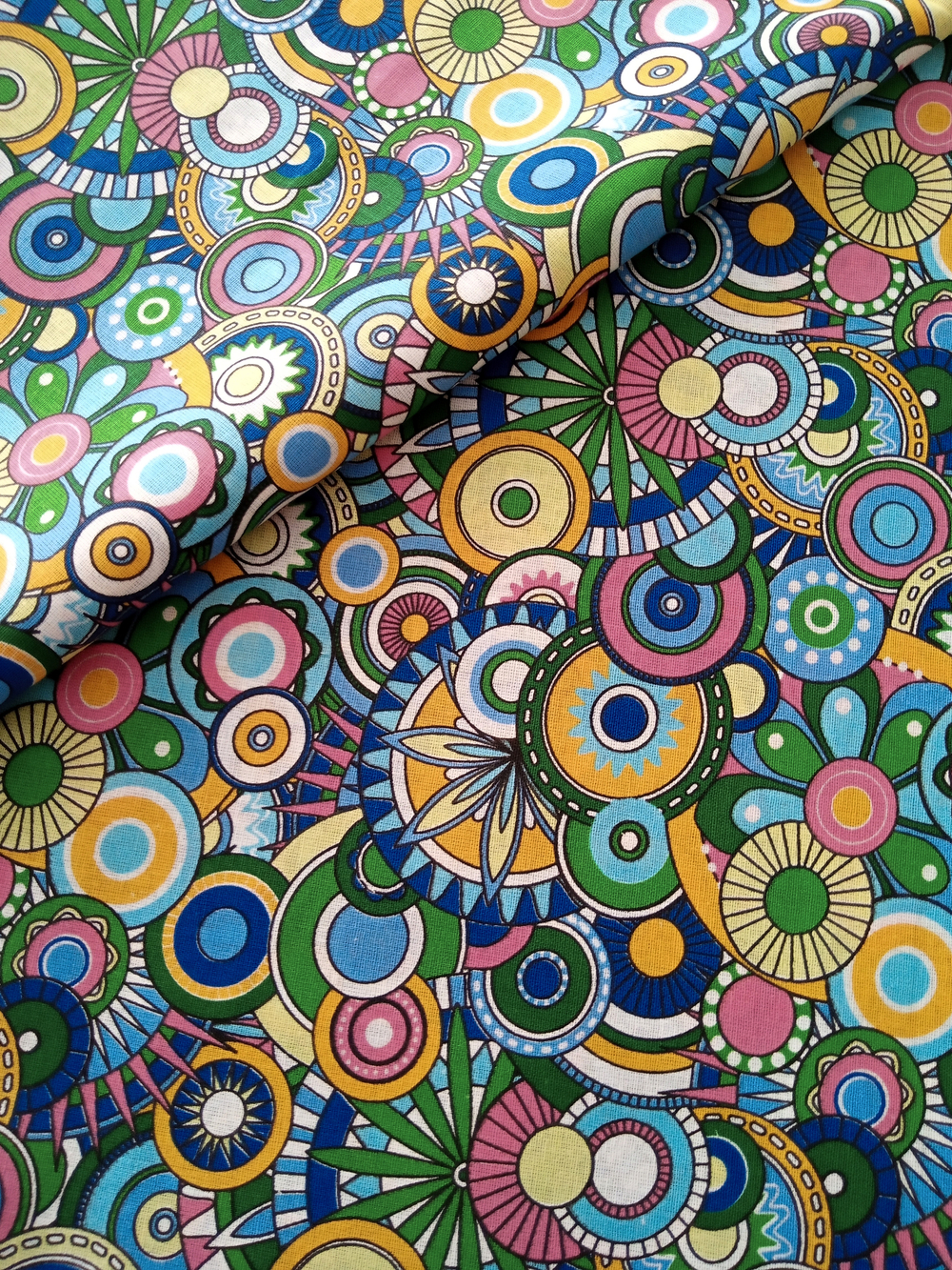 Ткань бязь плательная, рис. "Калейдоскоп", ширина 150 см, арт. 351