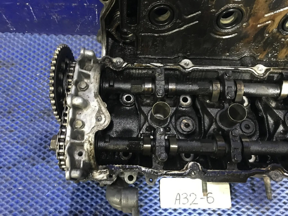 Головка блока цилиндров NISSAN CEFIRO 1994