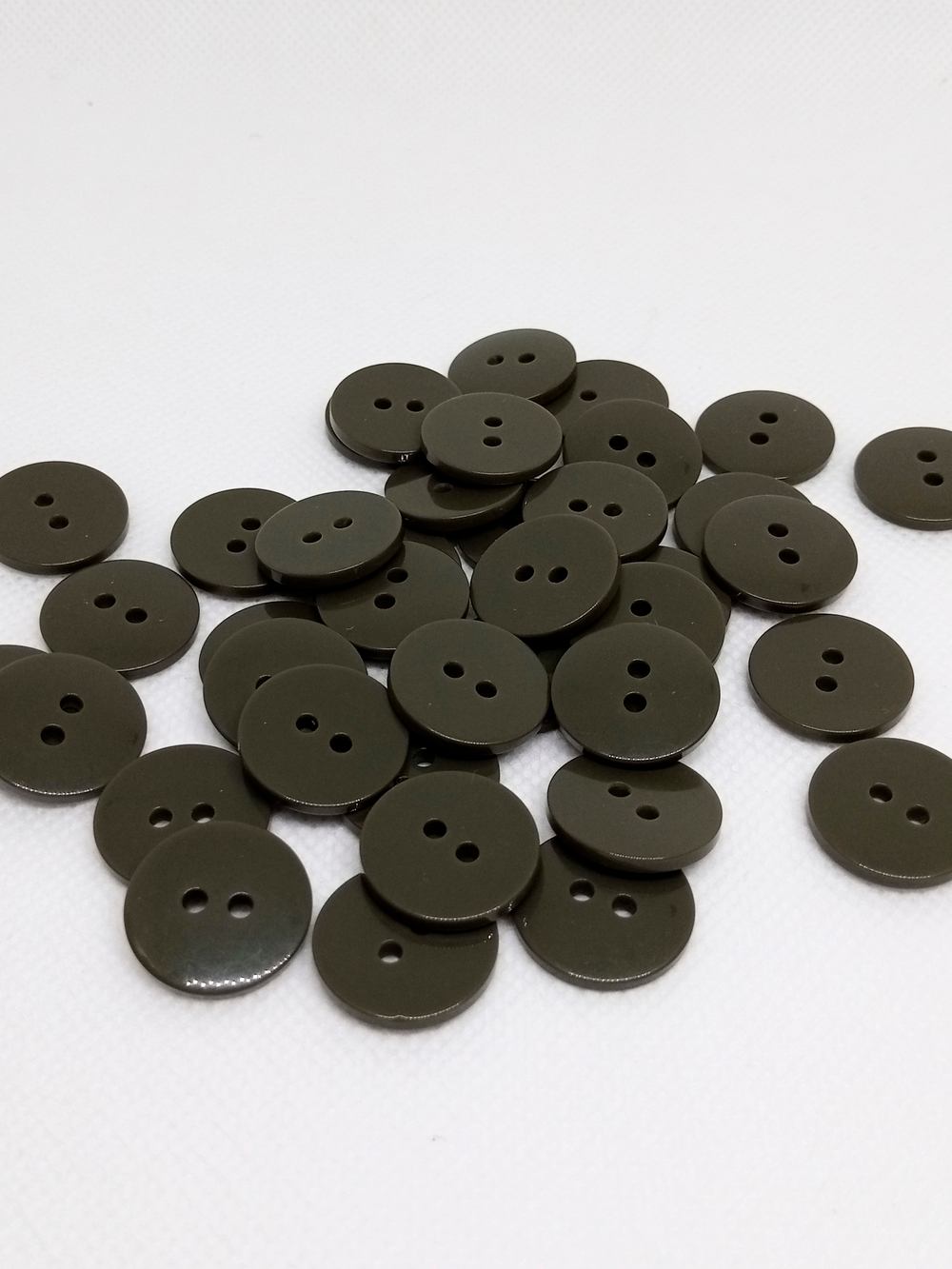 Пуговица 28L (18мм) 2 прокола, пластик, 1 шт