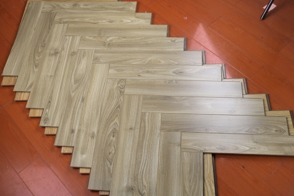 Ламинат ICON Orange 8 мм ОРЕХ ТОНИРОВАННЫЙ 1.92 м2