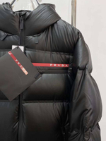 Пуховик Moncler