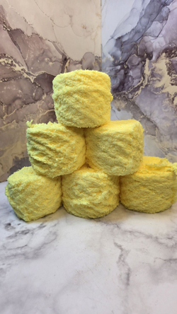 Софти пряжа Махровая 100%полиэстер 6х55г/60м Светло-жёлтый