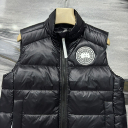 Жилет Canada Goose