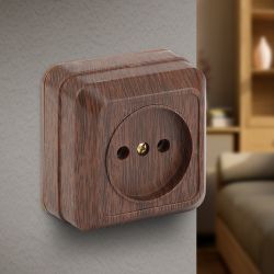 Розетка Intro Quadro 2-201-10 без заземления 2P, 16А-250В, IP20, ОУ, венге