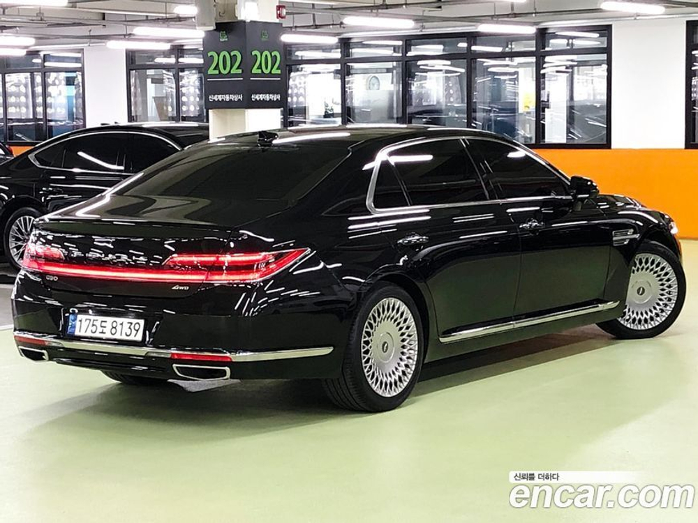 Genesis G90 3.8 AWD (01.2021)