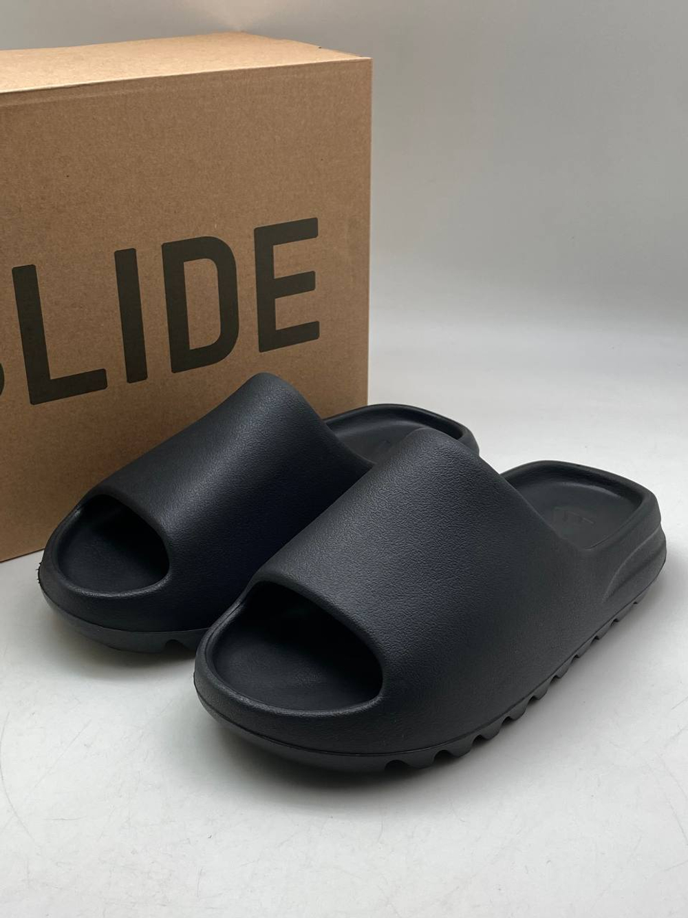 Шлепанцы Adidas Yeezy, арт. 718149