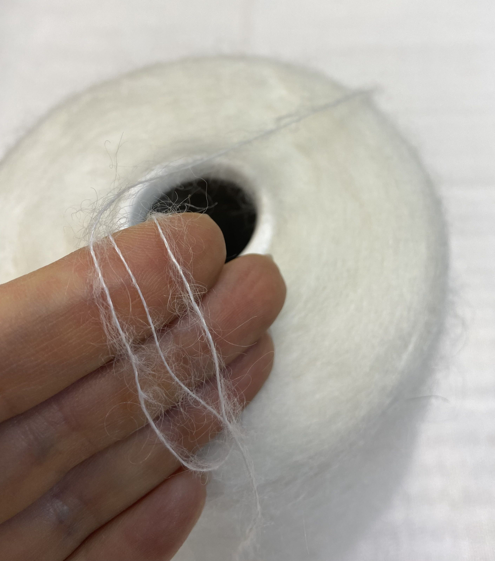 Пряжа на бобине (Италия) 70% кид мохер 30% шелк 100г-850 м - 100г