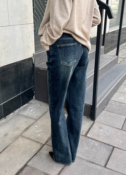 Джинсы Straight fit