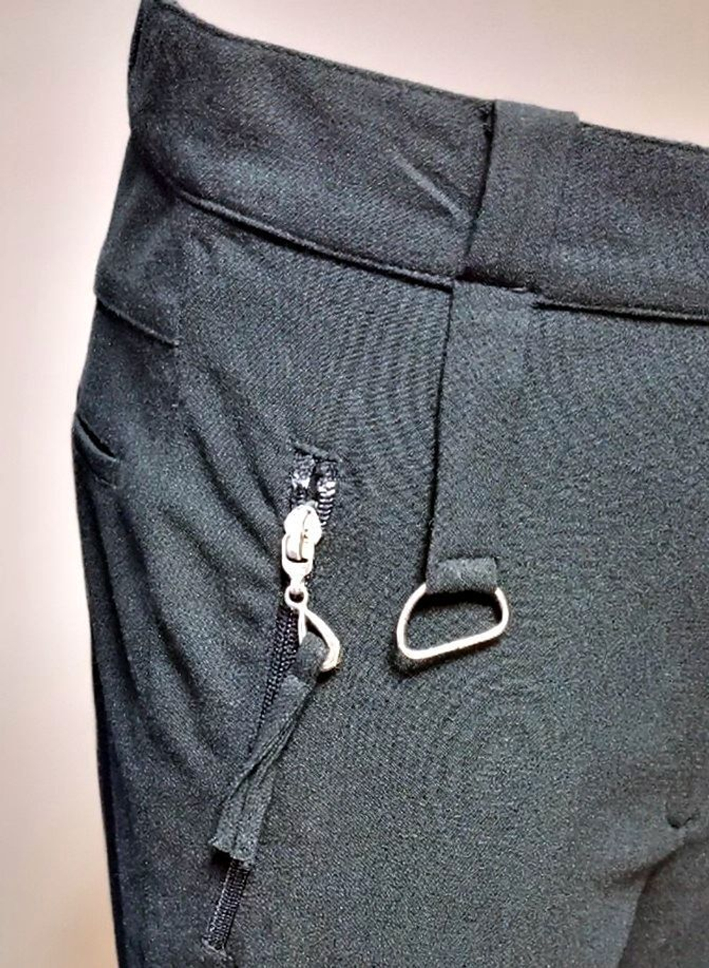 Брюки женские, размер 44, цвет чёрный