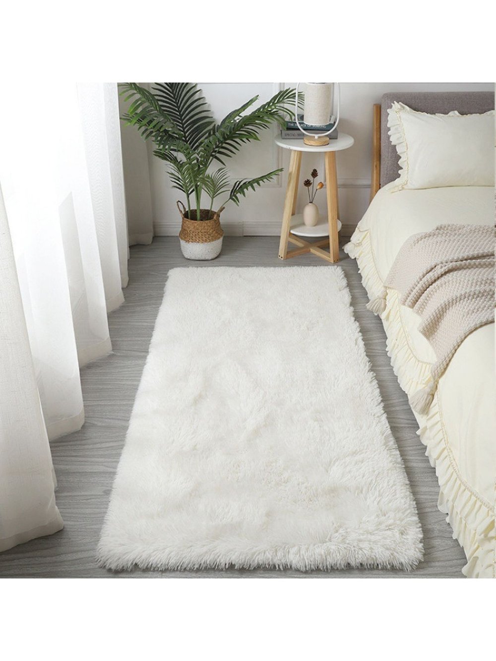 Ковер прикроватный плюшевый белый 60х90см (010-60-90)