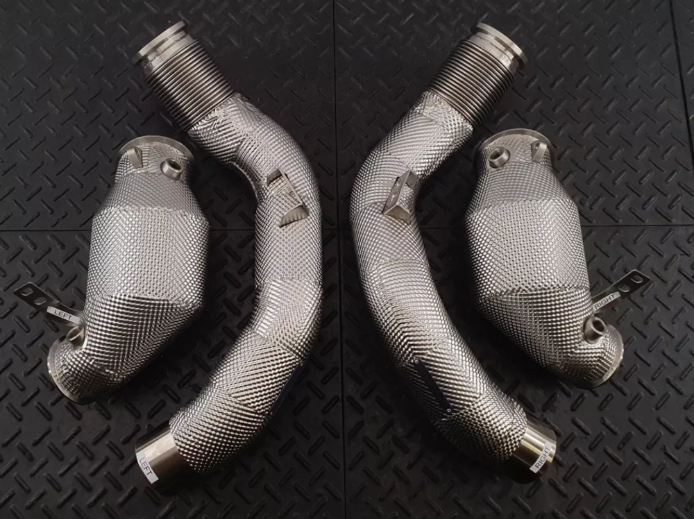 RedStar Exhaust Приемные трубы (Downpipes) спорт-кат HJS HD 130мм с термозащитой BMW M5 F90 RS.F90M5.DP.HJS