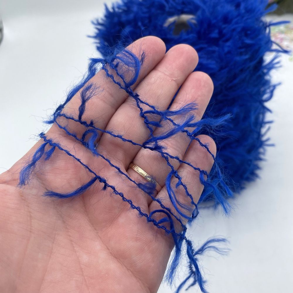 LINEAPIU ITALIA S.P.A. 69% мохер 8% меринос 23% полиамид