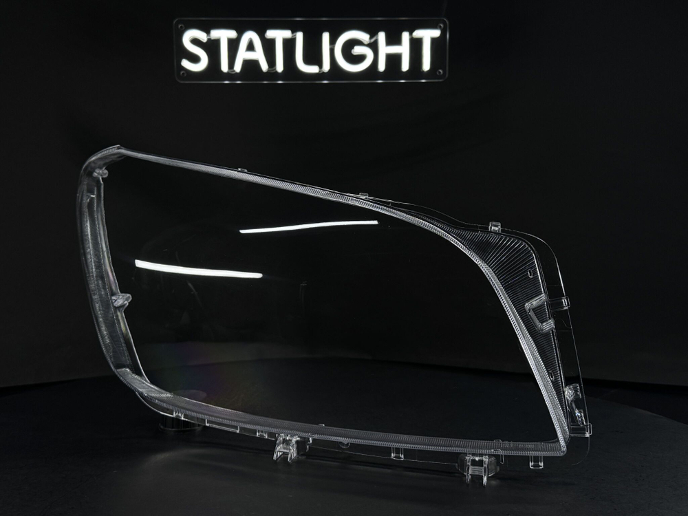 Правое стекло фары Toyota RAV4 XA30 2005-2008