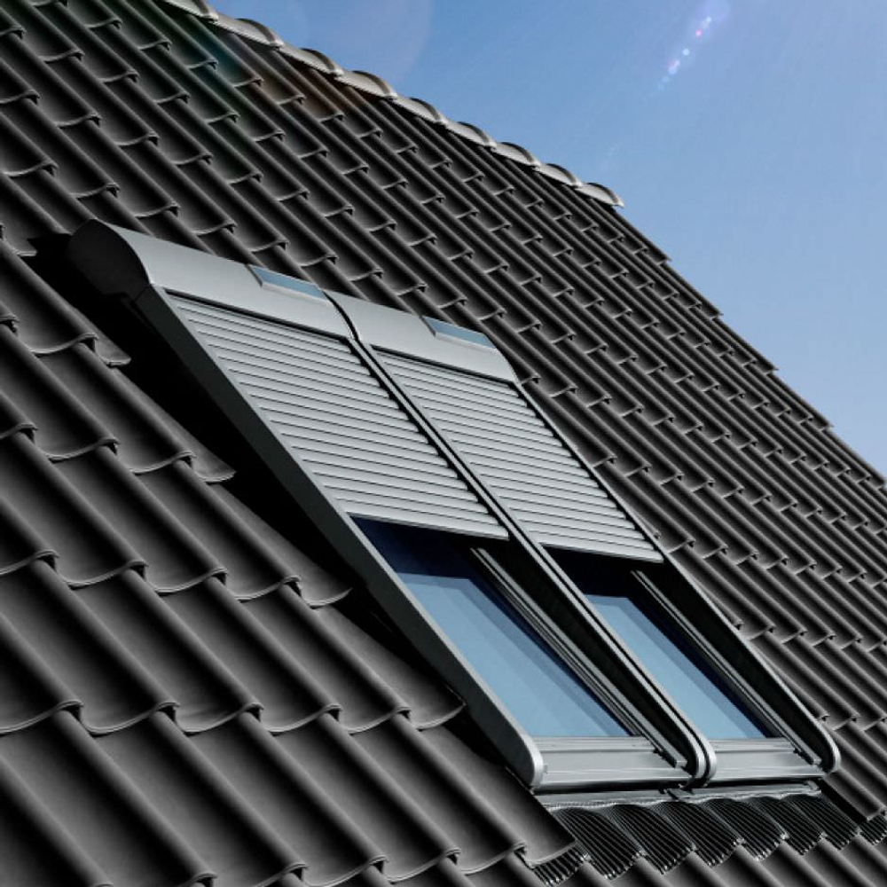 Рольставни VELUX на солнечной батарее SSL