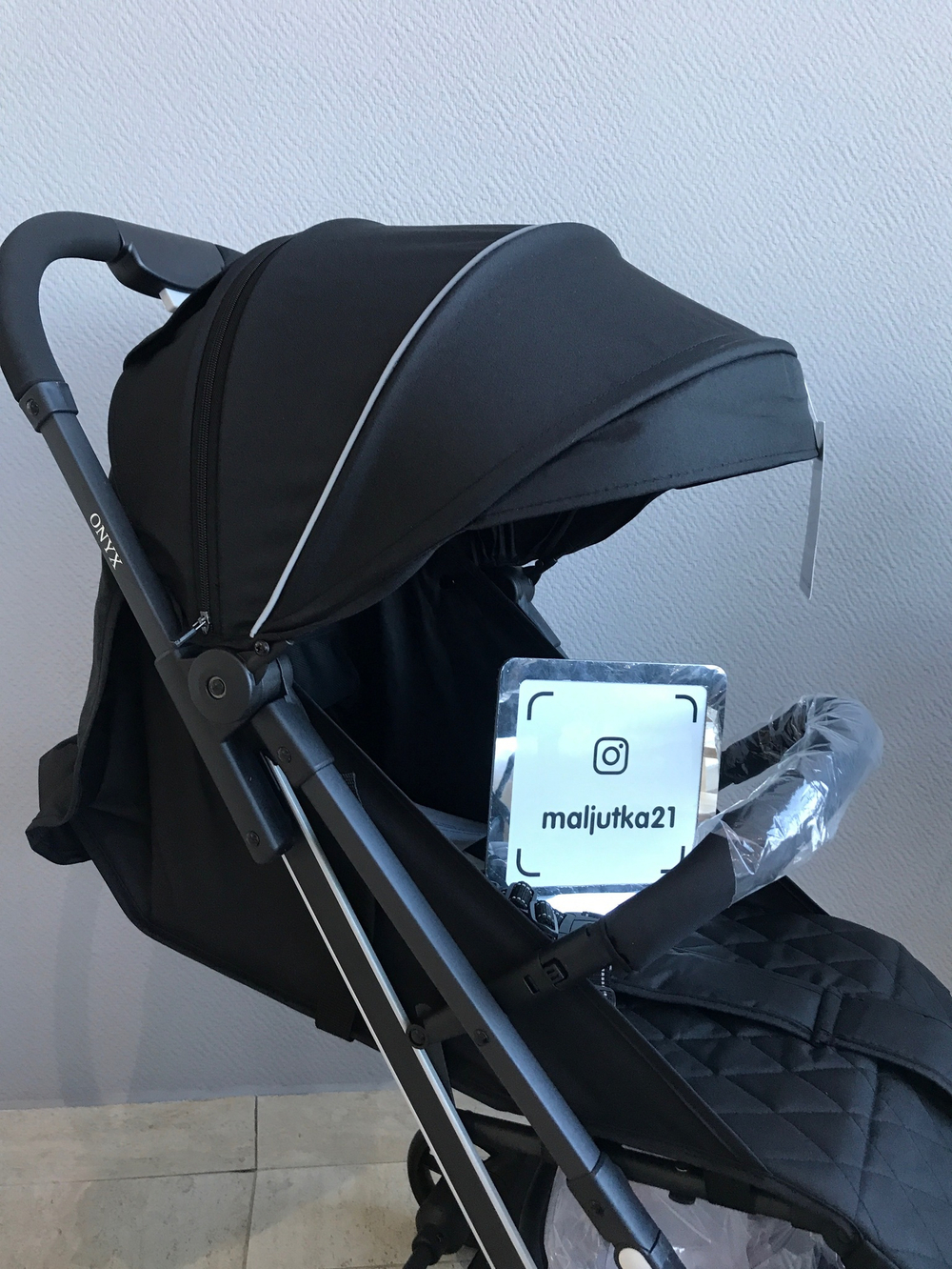 Коляска прогулочная ONYX (INDIGO) (черный)