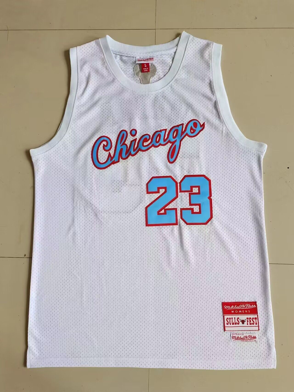 Купить баскетбольную джерси Майкла Джордана «Чикаго Буллз» Mitchell & Ness