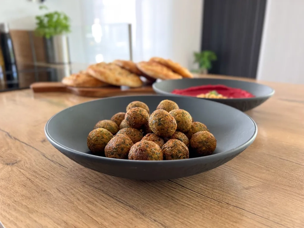Villeroy & Boch Производство комплекта тарелок Rock для 2 человек. 10-4239-2630 + 10-4239-2536 + 10-4239-2640