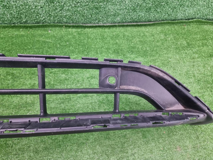 Решетка перед. бампера Mercedes GLB X247 19-23 AMG