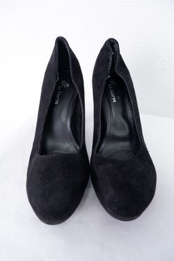 Туфли le Scarpe красивые на каблуке 38 размер