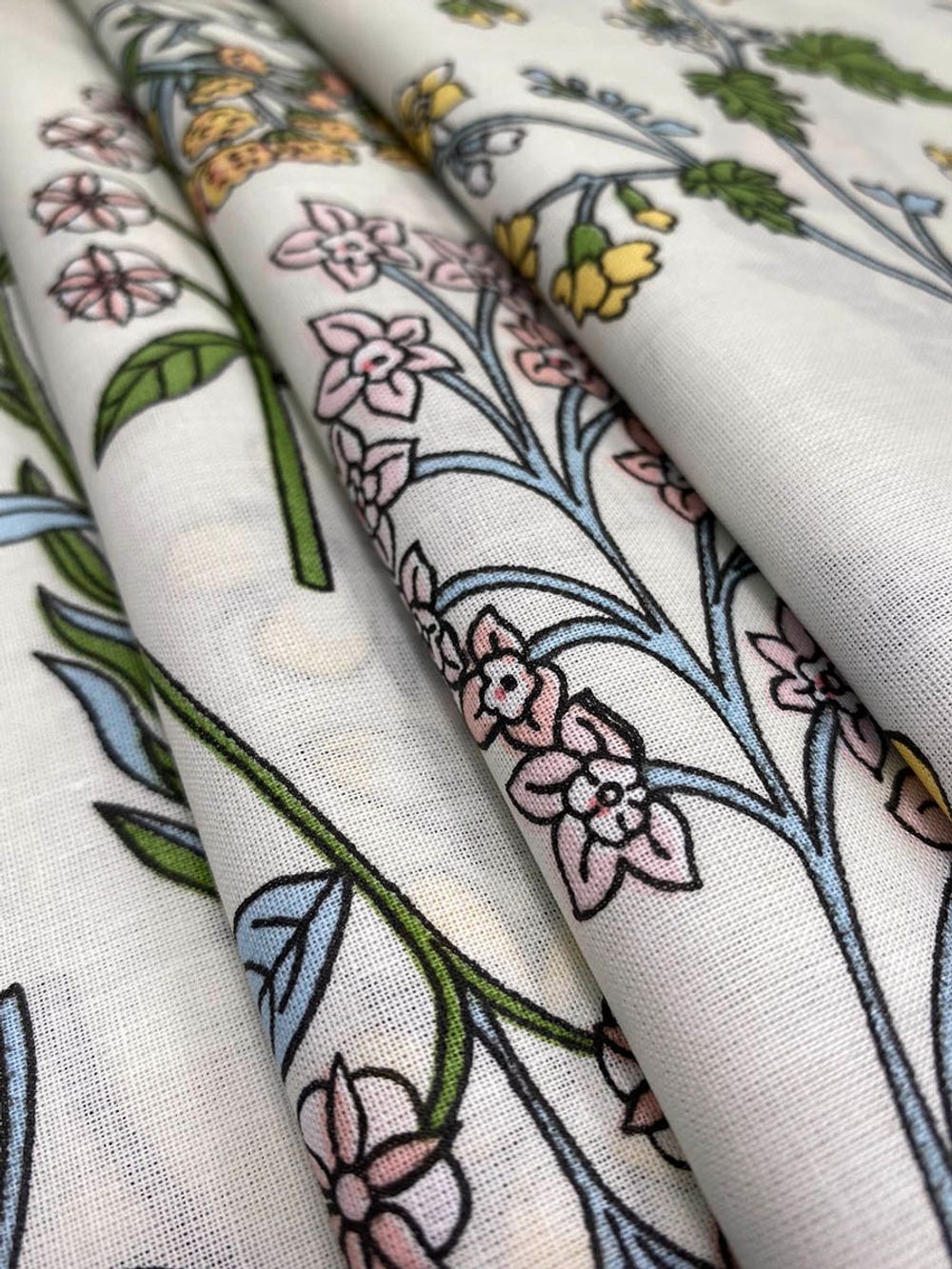 Простынь на резинке перкаль Сказка "Ботаника" 90x200 см